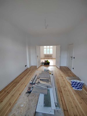 Erstbezug nach Sanierung: freundliche 3-Zimmer-Wohnung mit Balkon in Rudow (Neukölln), Berlin