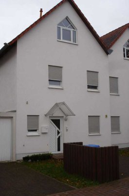 NICE TOWNENDHOUSE IN QUIET LOCATION! GEPFLEGTES REIHENENDHAUS IN RUHIGER LAGE!