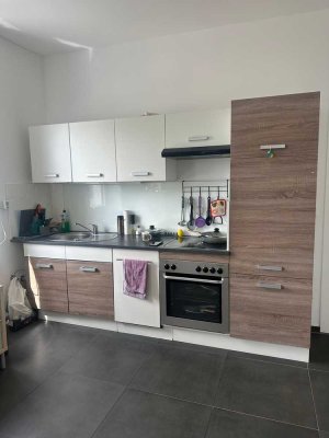 Gemütliche 2-Zimmer-Wohnung mit großer Wohnküche im 2. Obergeschoss