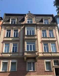Exklusive 5-Zimmer Wohnung mit Balkon, Terrasse und EBK