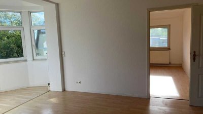 Helle 3 Zimmer Wohnung mit sonniger Terrasse