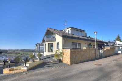 Elegantes Zuhause in traumhafter Lage - Panoramablick und Luxus in Untergruppenbach/OT!