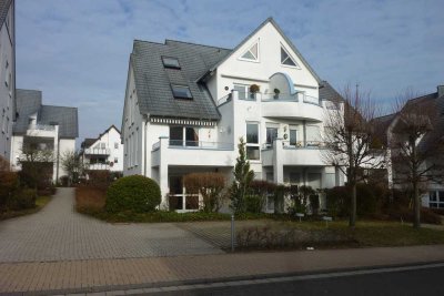Großzügige, helle Zweizimmerwohnung mit Garten Terrasse in ruhiger Wohnlage