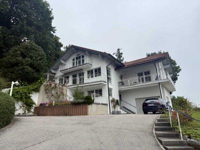 Anwesen mit Einliegerwohnung in herrlicher Panoramalage