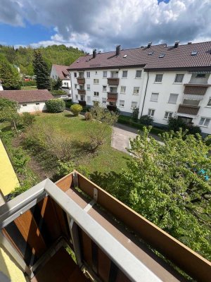 Helle möblierte Wohnung in zentraler und ruhiger Lage in 71229 Leonberg