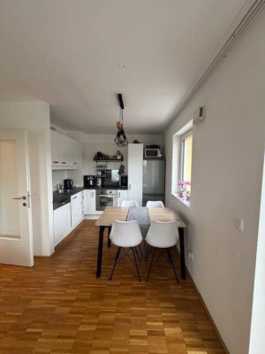 Entzückende 2-Zimmer Wohnung mit Balkon in Siezenheim!