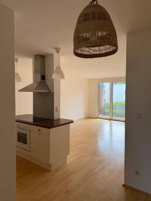 Sonnige 2-Zimmerwohnung mit Terrasse zu vermieten