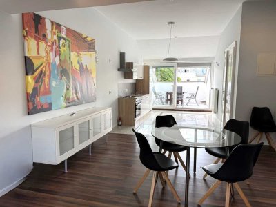 +++ Wiesbaden Nähe Hauptbahnhof - Residieren in top saniertem Altbau ++ Exklusive und moderne 4-ZKBT
