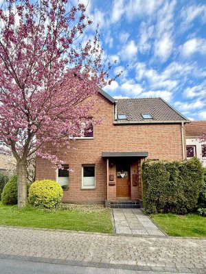 Charmanter Altbau in Nähe der Ruhr-Universität - 3 Wohneinheiten mit vielseitigen Optionen