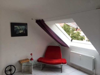 3 Zimmer DG Wohnung 69 m² Hannover List - Lister Meile, Einbauküche, Panorama-Fenster, Keller