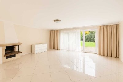 * * * * Wunderschöne "weiße" helle Wohnung mit Garten, Terrasse und bestem Komfort * * *