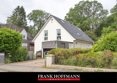 Moderne Doppelhaushälfte mit Stellplatz in Hamburg Farmsen Berne