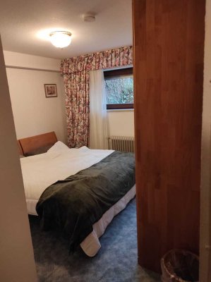 Eine Kleine 2. Zi Maisonette Wohnung (Teil-möbliert) in Karlsruhe Daxlanden zu vermieten