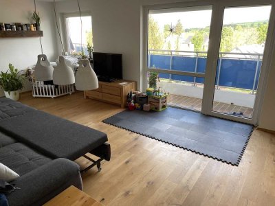 Modernisierte 3,5-Zimmer-Wohnung mit Balkon, Einbauküche & Echtholzparkett in Balingen-Endingen