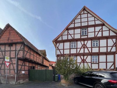 Imposantes Fachwerkhaus in Sattenhausen, Gemeinde Gleichen, frei und sofort verfügbar