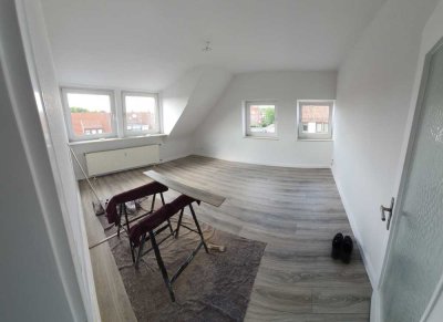 Helle 2-Zimmer-Wohnung im 3. OG für Studenten und Single