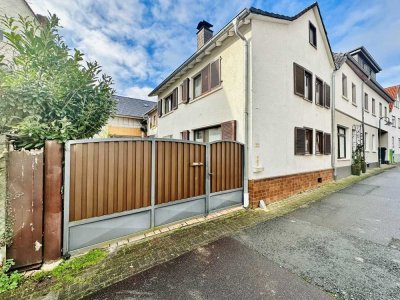PROVISIONSFREI: Charmantes Wohnhaus und Nebengebäude mit Ausbaupotential in Friedrichsdorf Seulberg