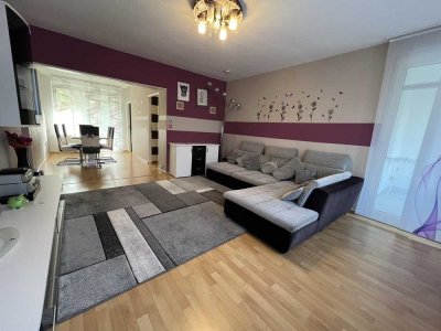 Vollmöblierte 4-Zimmer-Wohnung mit zwei Balkonen und Gäste WC