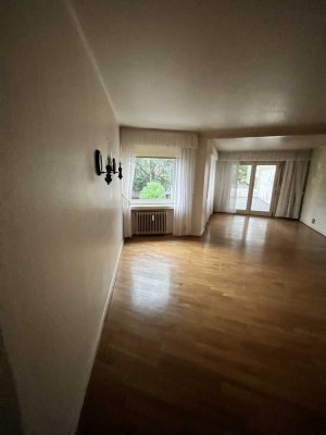 Schöne 4 Zimmer Wohnung mit großer Terasse | 116m² | Duisburg