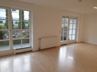 Große 3,5 -Zi-Whg.. in Hohenfels-Liggersdorf, Terrasse, Garten, Einliegerwohnung, ab sofort frei