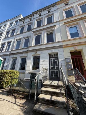 Frisch sanierte 2 Zimmer Altbau Wohnung zu vermieten