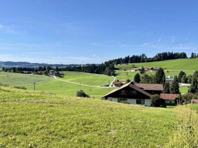 Erstbezug - 3 Zimmer Wohnung im 1. OG+EBK+TG- und Außen Platz in Oberreute - freier Blick ins Grüne