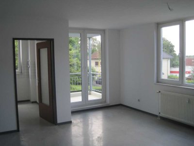 2,5 Raum Erdgeschoss-Wohnung mit Balkon - Nähe U35 - Nur mit WBS!!