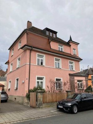 Freundliche und gepflegte 3-Zimmer-Wohnung mit gehobener Innenausstattung mit Balkon in Forchheim