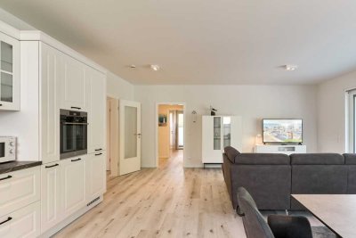Scharbeutz - strandnahe neuwertige großzügige 4-Zimmer-Wohnung mit großer Terrasse