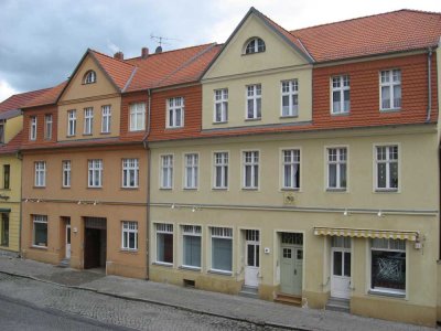 Schöne Single-Altbauwohnung in Marktnähe