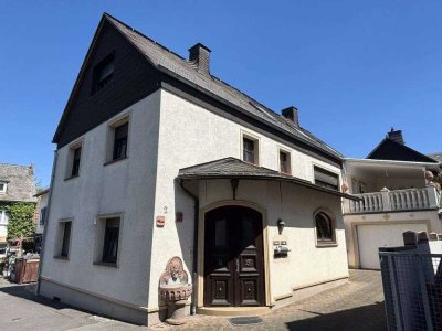 Großzügiges EFH mit ELW in zentraler Lage von Taunusstein-Bleidenstadt!