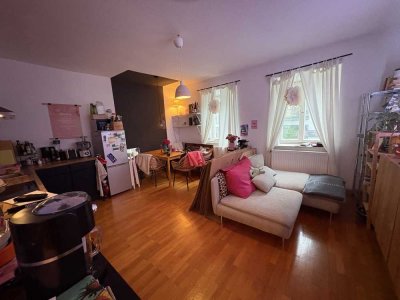 Möblierte 2-Zimmer-Wohnung in der Augsburger Innenstadt