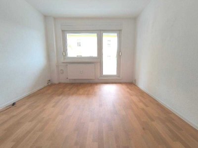 sanierte 3-Raum-Wohnung im Erdgeschoss