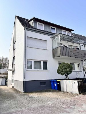 -- KAPITALANLEGER AUFGEPASST! GEPFLEGTE DG-WOHNUNG AM ORTSRAND VON KNIELINGEN INKL. STELLPLATZ --