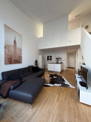 moderne Wohnung im Reihenhaus-Stil über 3 Ebenen mit W-Terrasse und 2x TG-Platz, teilmöbliert
