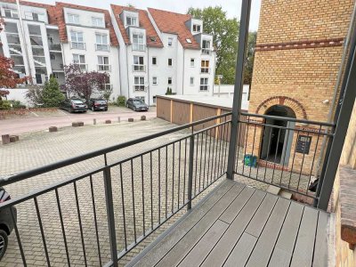 schön gelegene 2-Zimmer-Wohnung mit Balkon, Tageslichtbad und EBK in Halle (Saale)