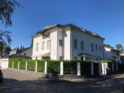 Köln-Lindenthal !  4-Zimmerwohnung mit Balkon und Keller