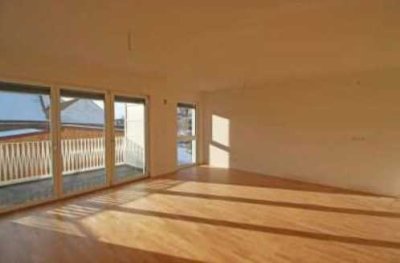 Stilvolle 2-Zimmer-Wohnung mit offener Wohnküche, sonnigem Balkon und gehobener Ausstattung