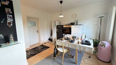 Zwei vermietete Wohneinheiten mit großem Garten und ausbaufähigem DG zur Wohnung/Maisonette