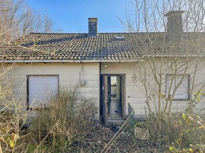 Privates Bieterverfahren: Einfamilienhaus in ländlicher Idylle mit Potenzial in 51580 Reichshof