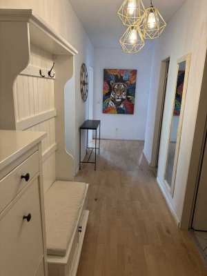 Möblierte 3 Zimmer Wohnung mit Loggia  in Hamburg-Winterhude / Zunächst befristet bis 1.4.27
