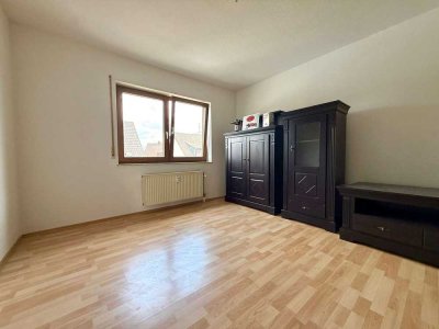 Helle 2-Zimmer-Wohnung mit Balkon und neuem Badezimmer