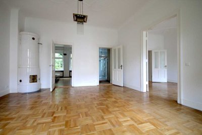 Herrschaftliche Altbauwohnung mit 3 Zimmern und Balkon in zentraler Lage von Potsdam