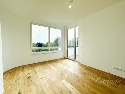 Schöne Wohnung mit zwei Balkonen!