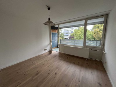 Helle und freundliche 1 Zimmerwohnung mit Balkon