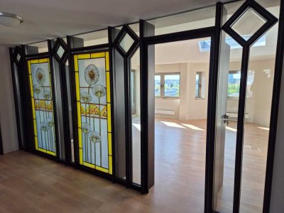 Alternative zum Haus: 5 Zimmer- Maisonette / Küche,  2 Bäder,  mitten in der Stadt/  Bezugfrei