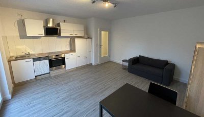 Moderne 2,5-Zimmer-Wohnung mit Terrasse – Teilmöbliert & frisch renoviert! in Rainau-Dalkingen