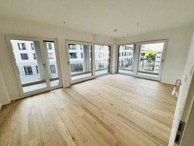 Erstbezug! Luxuriöse 2-Zimmer-Panoramawohnung mit Rundum-Balkon und TG-Stellplatz mit E-Ladesäule