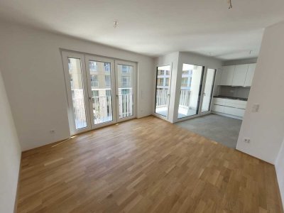 ERSTBEZUG - Gut geschnittene 2,5-Zi. Wohnung mit Balkon