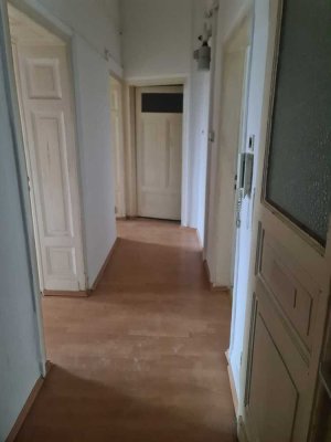 Helle 4-Zimmer Wohnung im 2. OG mit Balkon in Koblenz-Süd